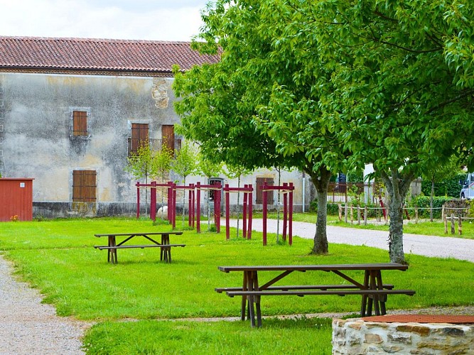 Aire de pique-nique - Parc du Vallon des Granges