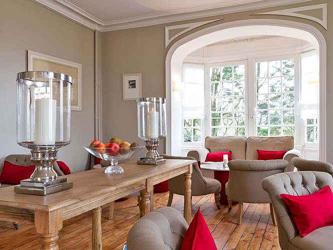 Hotel les Villas d'Arromanches - salon