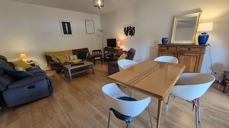 Sylvia Montfort à Sarlat parking privé