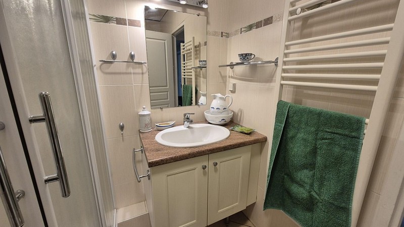 Sylvia Montfort à Sarlat parking privé