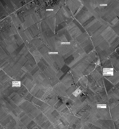 Tranchées - blockhaus et abri au sud de Héninel IGN 1963