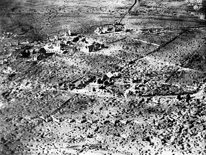 Vue aérienne de Bullecourt vers 1918 DVA