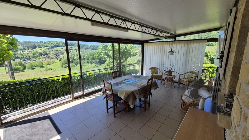 Nise à Sarlat sur les hauteurs