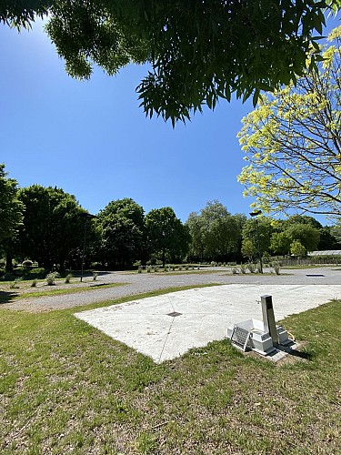 Aire de camping-car du camping du Chêne