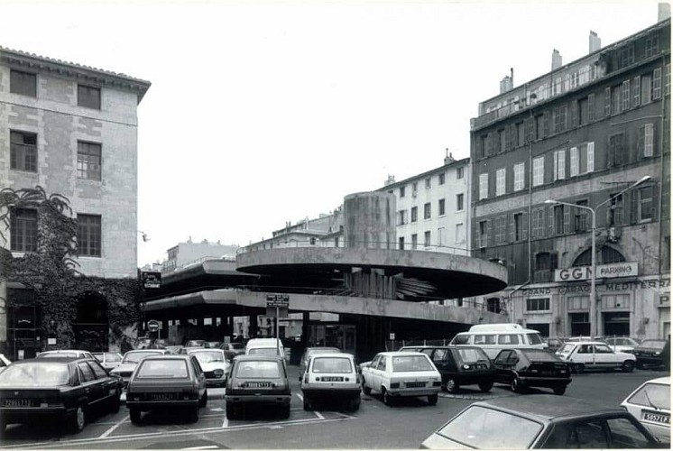 Le parking aérien de 1965 à 1987
