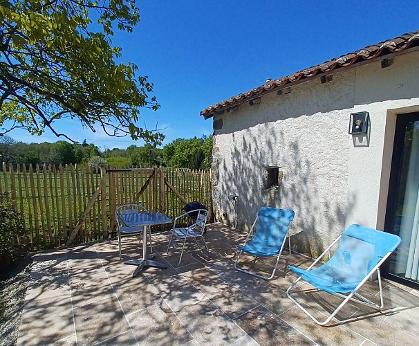 Gîte extérieur terrasse 2