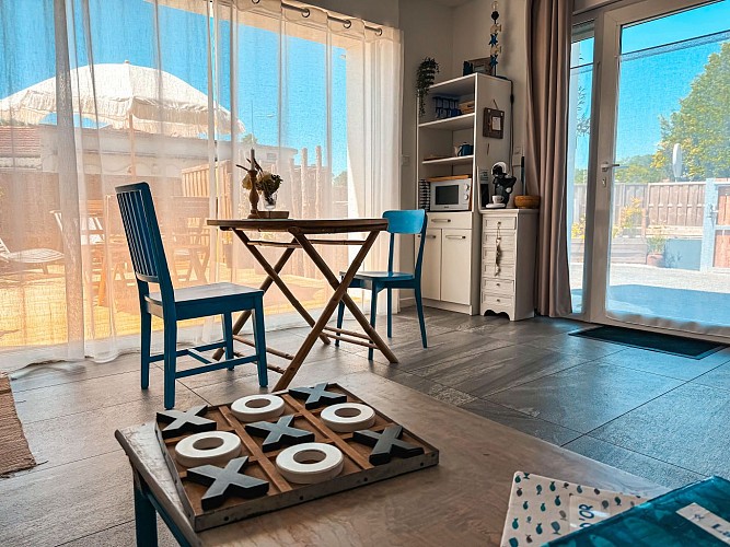 Salon + table ©Virginie Leboucq