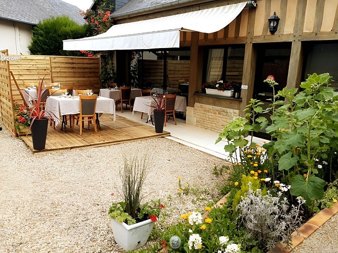 Le Dauphin, Le Breuil-en-Auge (1)