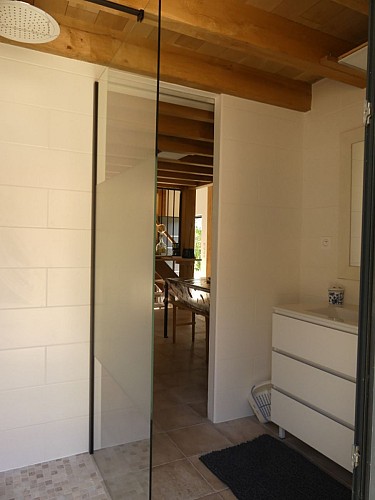 Gîte La Férandie, salle d'eau - Chéronnac, Périgord-Limousin