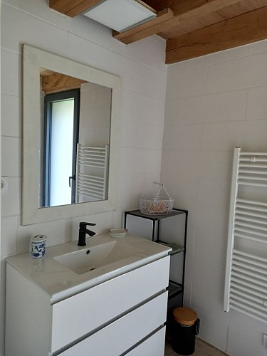 Gîte La Férandie, salle d'eau - Chéronnac, Périgord-Limousin