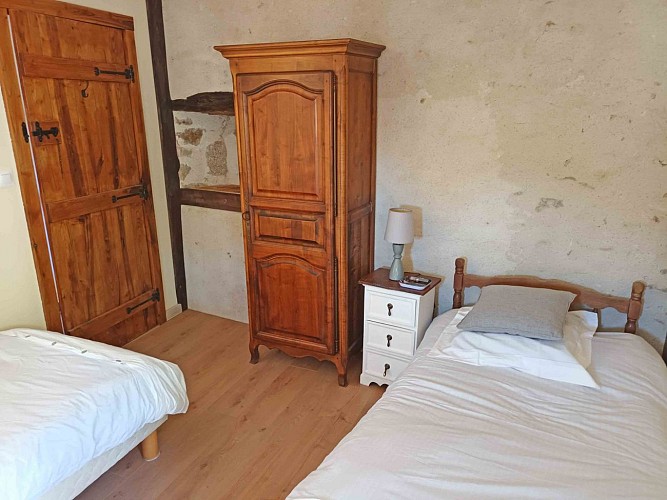 20250514_114317 bed2