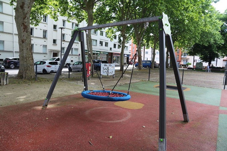 Aire de jeux Jules Gois Billère 03 - Pau Pyrénées Tourisme - CM