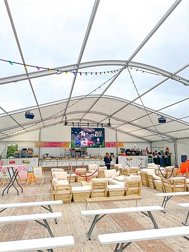 2 AB99BABD-CD20-4598-B6D6-55C95A5763A2 (Large)