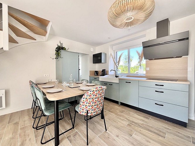 courlay-gite-le-petit-heros-coin-repas