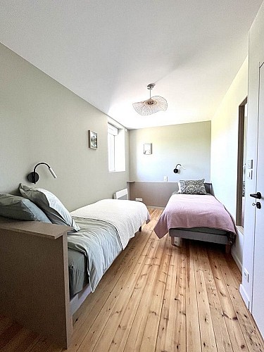 courlay-gite-le-petit-heros-chambre2