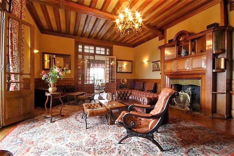 Chateau-de-la-Rapee-salon