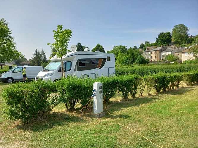 aire de camping car Le Dorat