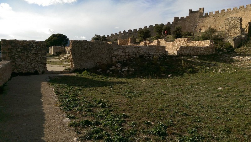 Le Castellas de Montpeyroux - Une superbe enceinte médiévale fortifiée
