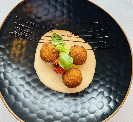 490435348_1451033842978931_9016847856690642004_n