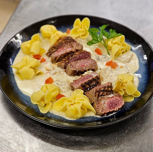 486572318_1179443370853351_1762975445920518465_n