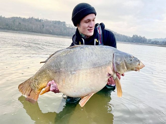 Lake Saint-Étienne-Cantalès