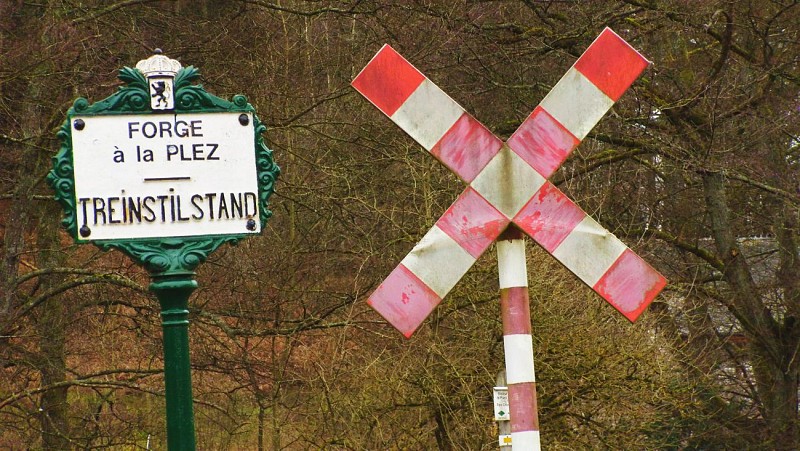 Arrêt du tramway Touristique de l'Aisne : Forge-à-La-Plez