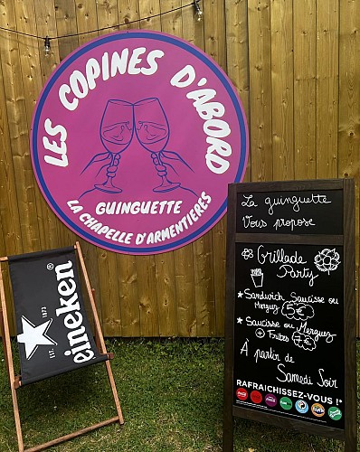 les copines d_abord logo