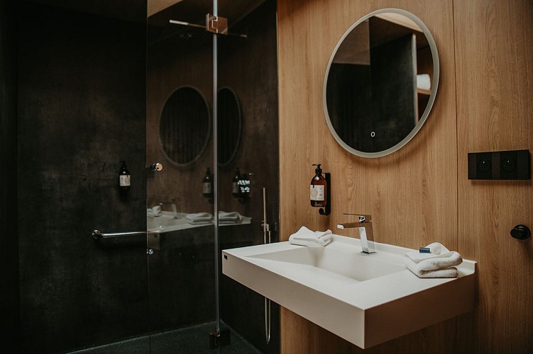 Salle de bain dans un lodge