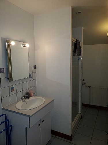La Varnière - Chambre double ou twin - Salle d'eau