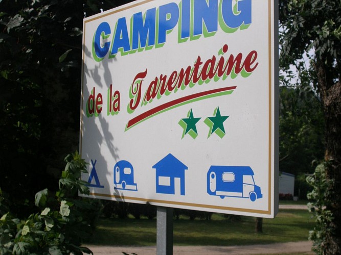 Pitches + service area - camping municipal de la Tarentaine