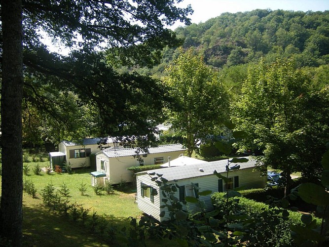 Emplacement + aire de service - Camping municipal de la Tarentaine