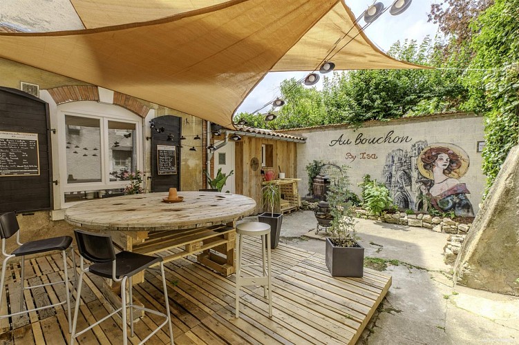 Au Bouchon By Isa