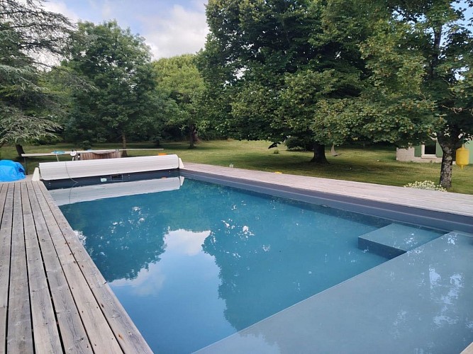 468361-18_10810_b1a71ed04e17b44b6126a831e60bada3