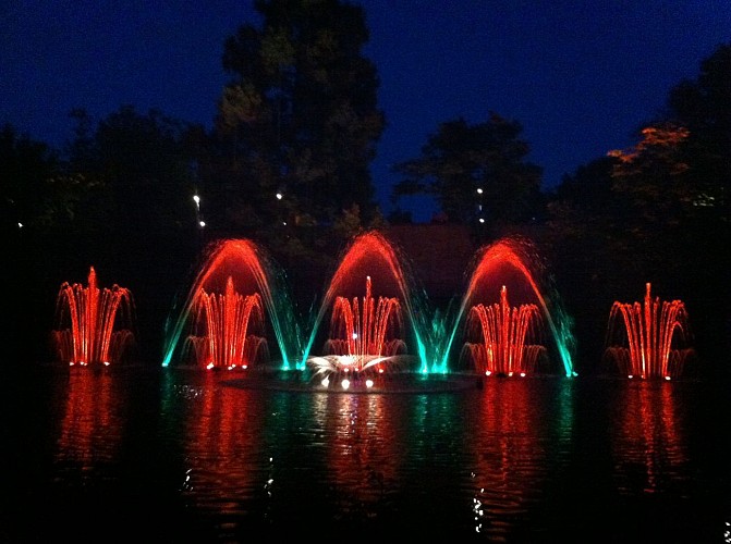 Fontaines dansantes du plan d'eau de Metz