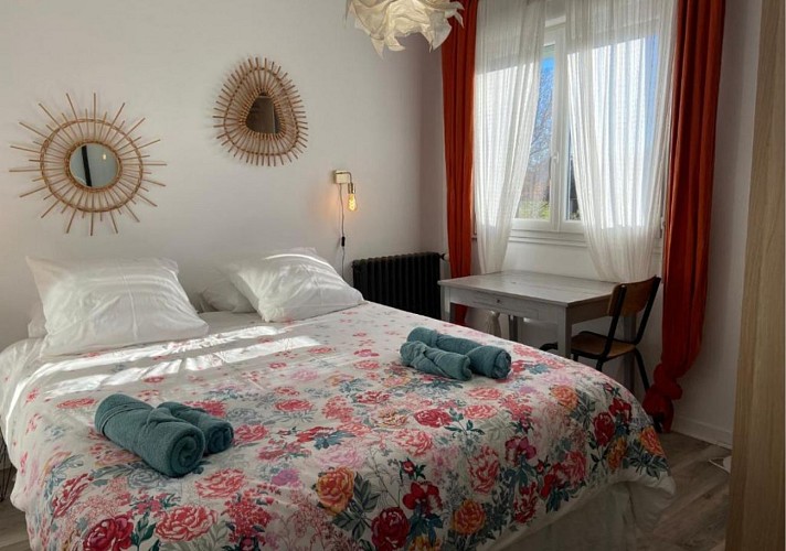 L'ENCLUME **** - LES LOGIS DU FORGERON