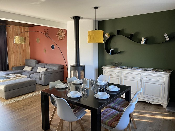 L'ENCLUME **** - LES LOGIS DU FORGERON