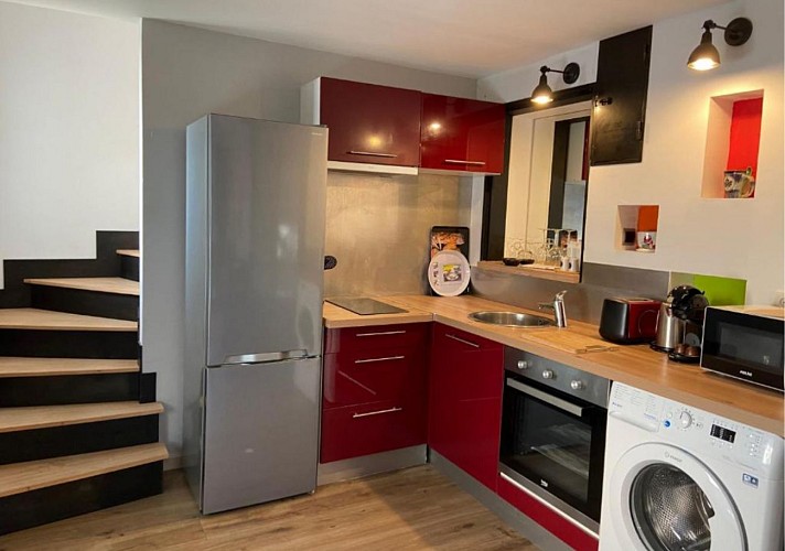 L'ENCLUME **** - LES LOGIS DU FORGERON