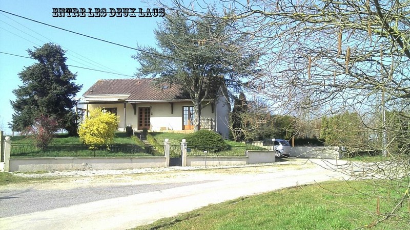 GITE-EXTERIEUR-PRINTEMPS-1