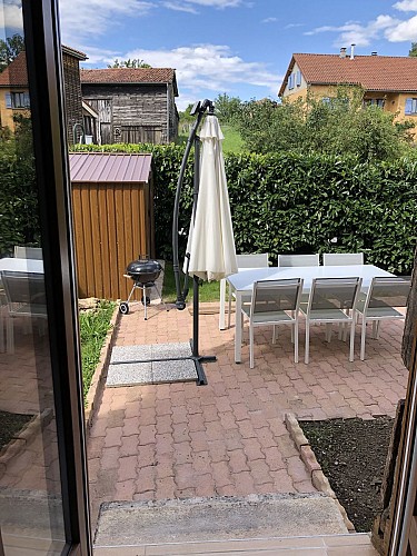 accés à l'éspace extérieur depuis le salon