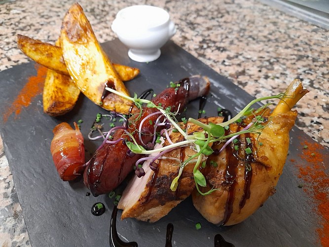 LES-DEUX-TOQUES-MURET-FB-1