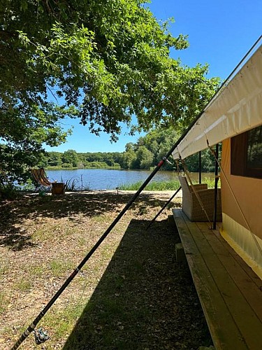 Hébergement insolite et tente au domaine de l'atrée à Saint-Martin-des-Champs en Puisaye en Bourgogne (1)