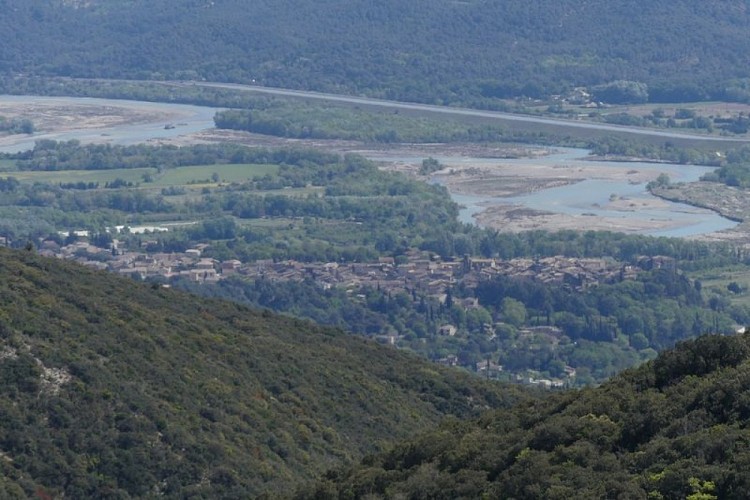 Village de Lauris et la Durance