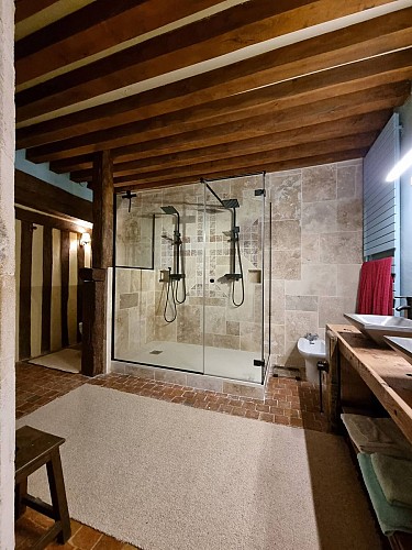 Salle de bain gde suite - Gite du Prieuré