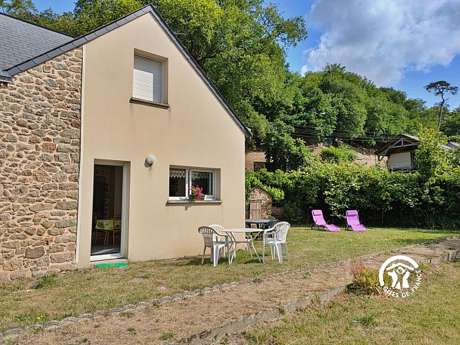 GÎTE DE MONTGIROUX, JUSQU'À 5-6 PERSONNES