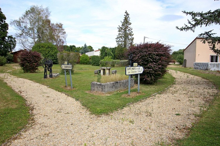 Le Petit Nuisement - Anciens panneaux