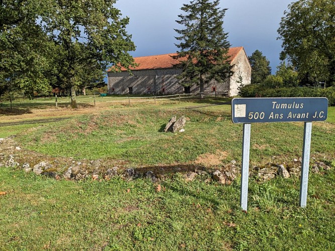 tumulus redoutes Bazelat POI