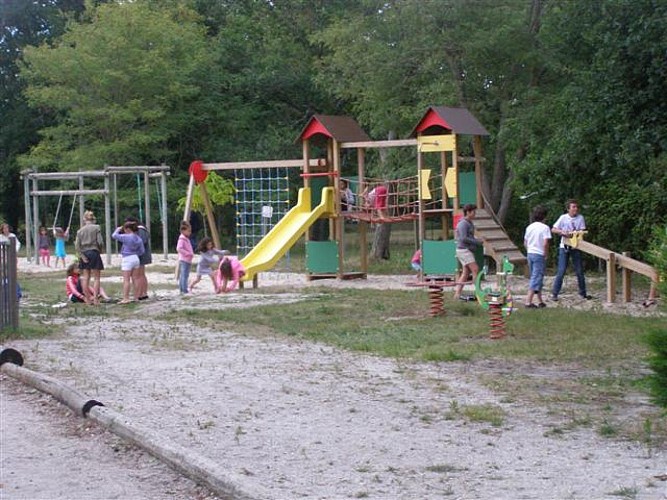 Grayan - Camping Les Franquettes