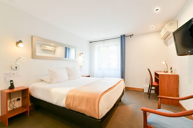 Chambre 10 hôtel Bergeret Sport