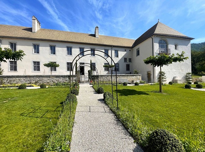 Prieuré de Mouthier-Haute-Pierre