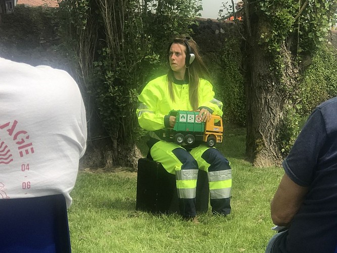 Scènes de pays : Sur les pas des ripeurs